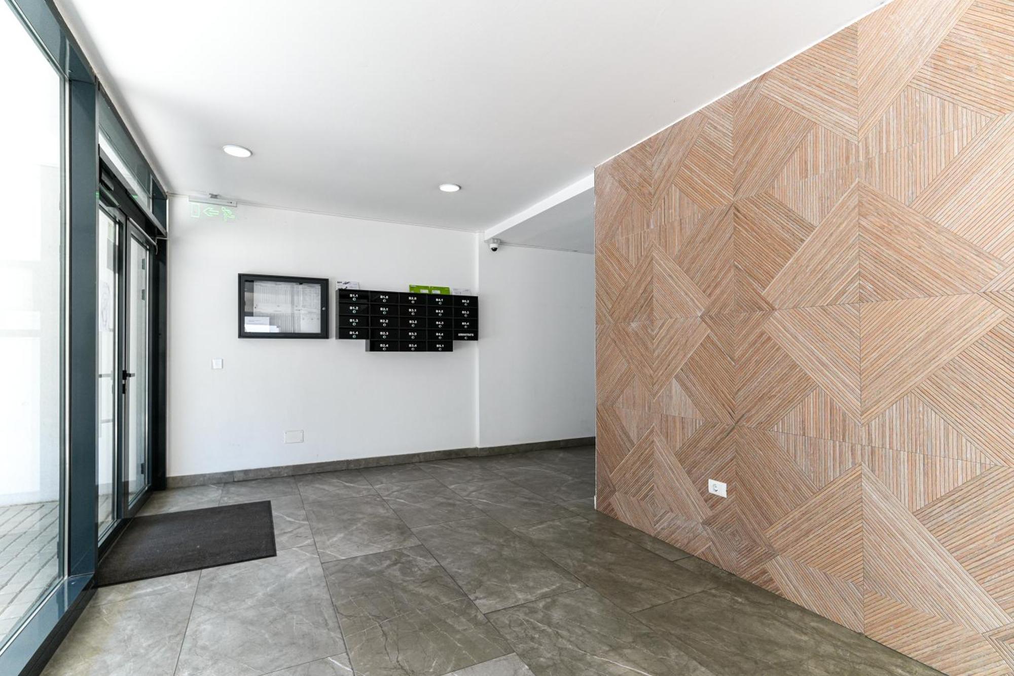 Maria - Modern Apartment With Parking And Workspace Βουκουρέστι Εξωτερικό φωτογραφία