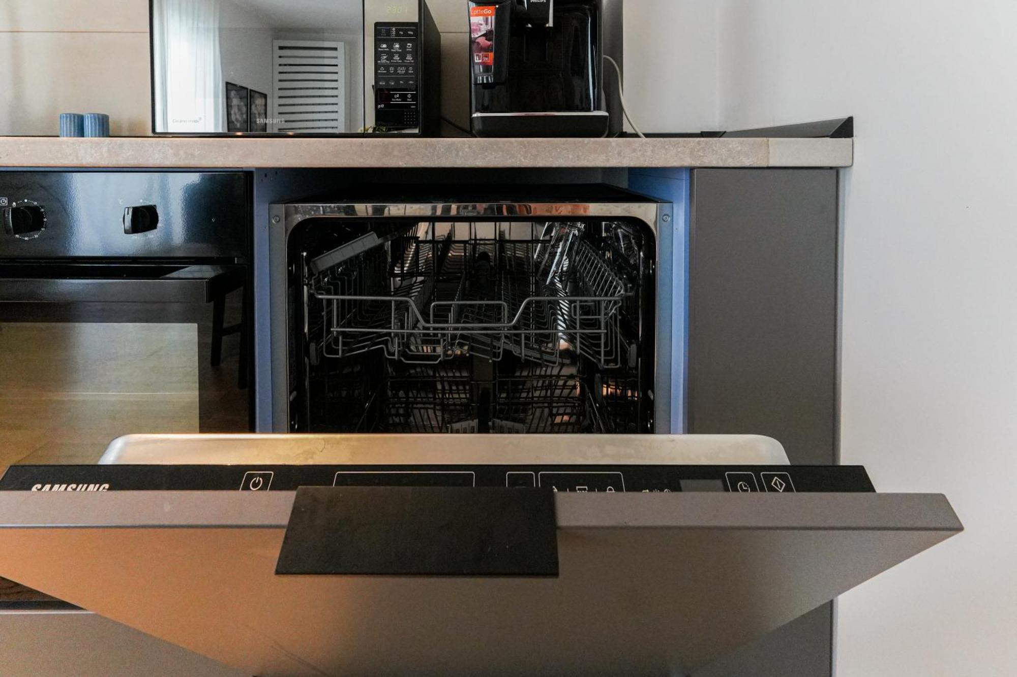 Maria - Modern Apartment With Parking And Workspace Βουκουρέστι Εξωτερικό φωτογραφία